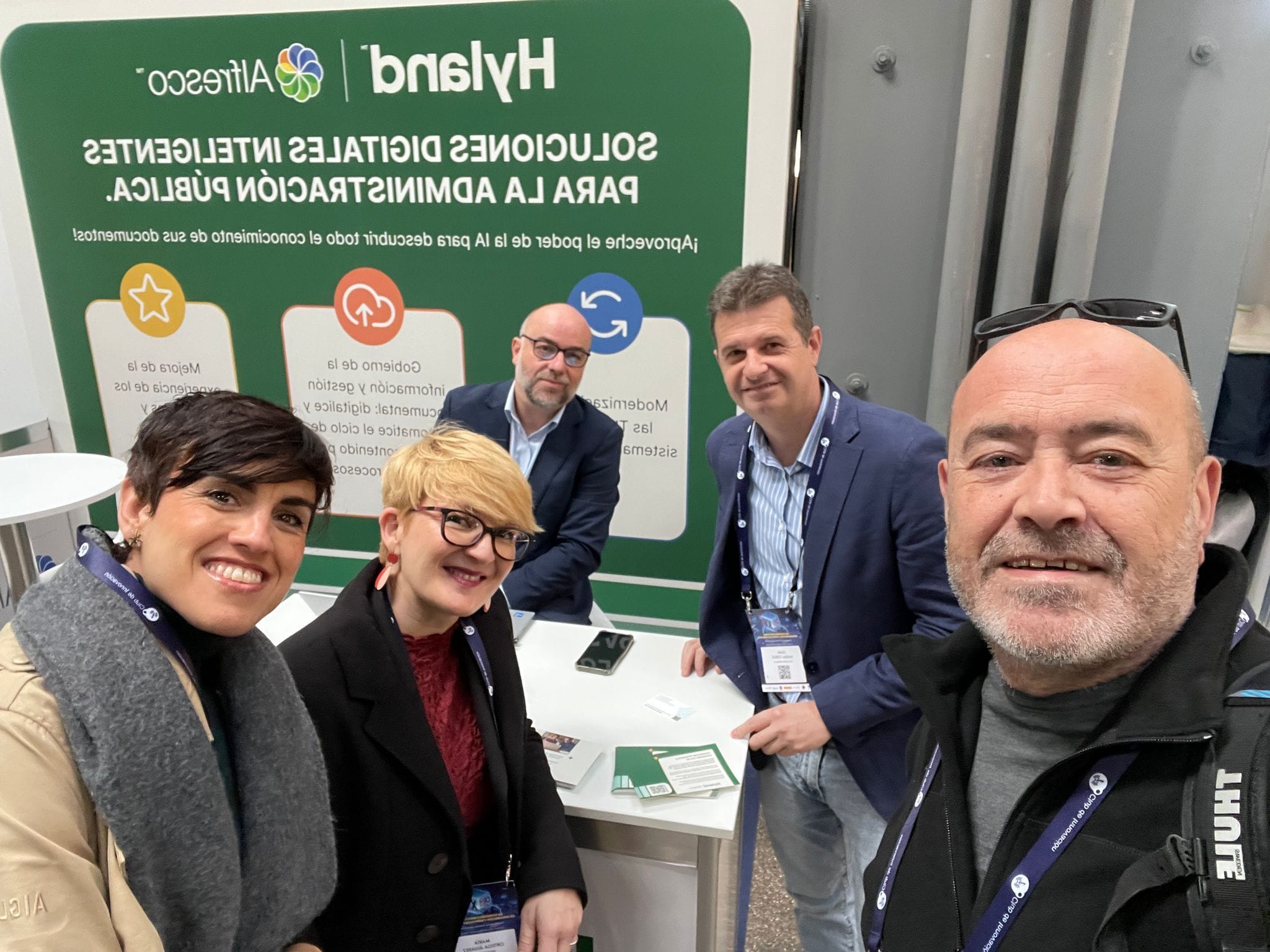 Redkoroko acompañando a Hyland en el #CNIS25